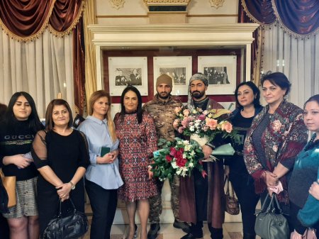 Azərbaycanımızın inkişafı,tərəqqisi göz qabağındadır.Görülən işlər,qazanılan uğurlar,əldə olunan nailiyyətlər biz vətəndaşları sevindirməyə bilməz