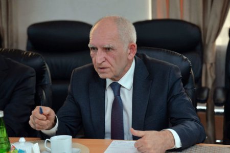 Yuxarı sinif şagirdləri icbari narkoloji müayinədən keçməlidirlərmi? - ŞƏRH Yuxarı sinif şagirdləri icbari narkoloji müayinədən keçməlidirlərmi? - ŞƏRH