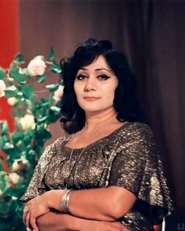 Bir mahnının tarixçəsi: Şairin sevgisi, xarab olan qatar, ölümdən sonra gerçəkləşən arzu - FOTO Bir mahnının tarixçəsi: Şairin sevgisi, xarab olan qatar, ölümdən sonra gerçəkləşən arzu - FOTO