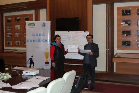 Lerik gəncləri üçün sahibkarlıq mövzusunda təlim keçirildi Lerik gəncləri üçün sahibkarlıq mövzusunda təlim keçirildi