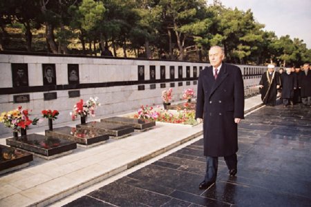 Sevil xanım: 20 Yanvar 1990-cı ildə Heydər Əliyev xalqımızı birliyə səslədi
