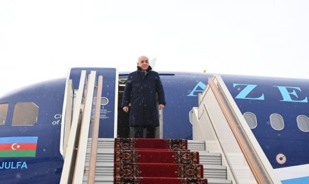 Əli Əsədov Moskvaya GETDİ