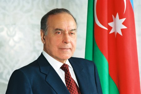 Lamiyə Əliqızı: 10 May – Azərbaycan tarixində mühüm gün
